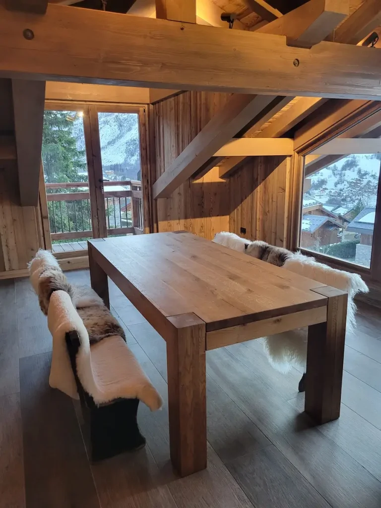 Dining area at Chalet La Rochette